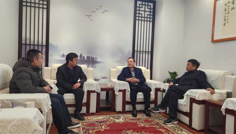 與河南**、固天下防水高層共商建筑修繕行業(yè)未來與發(fā)展